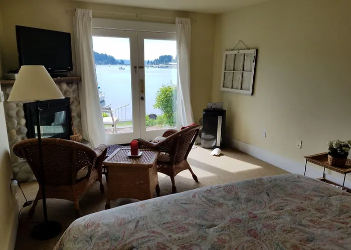 Waterfront Inn